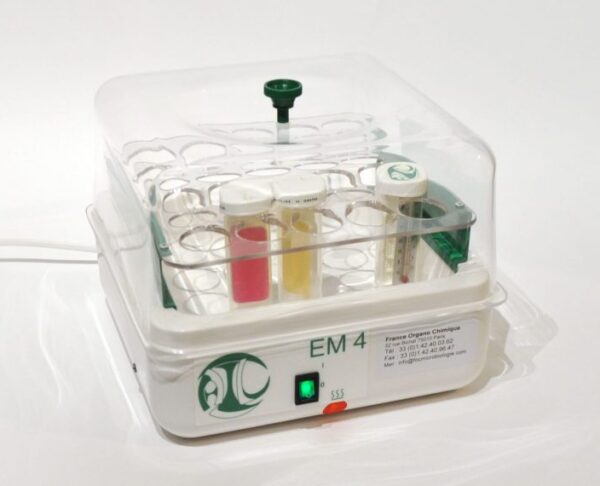Laboratory incubator, oven for inoculated Petri dishes